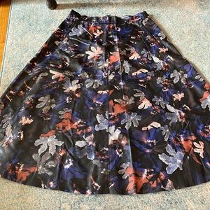 Zara skirt flower size large